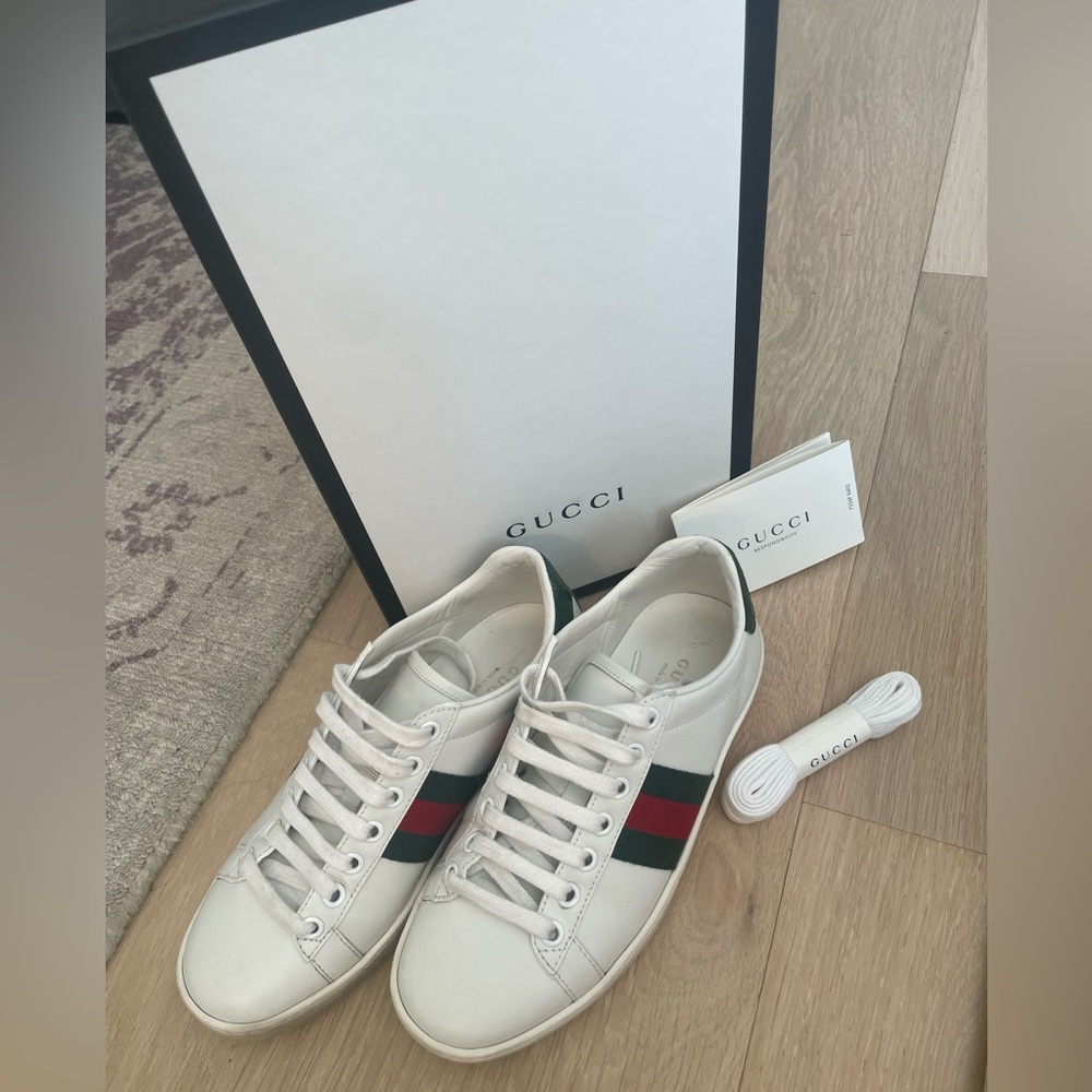 AUTHENTIC Gucci White and Red Sneakers Ace Collection size 34, women’s 5